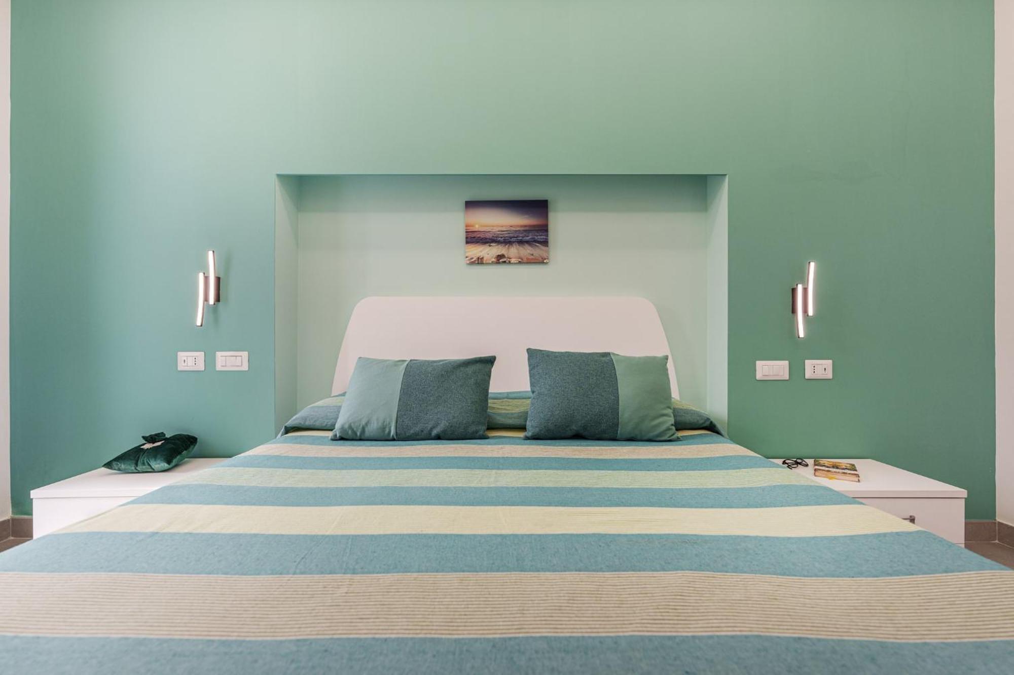 Le Rondinelle Rooms Прочида Экстерьер фото