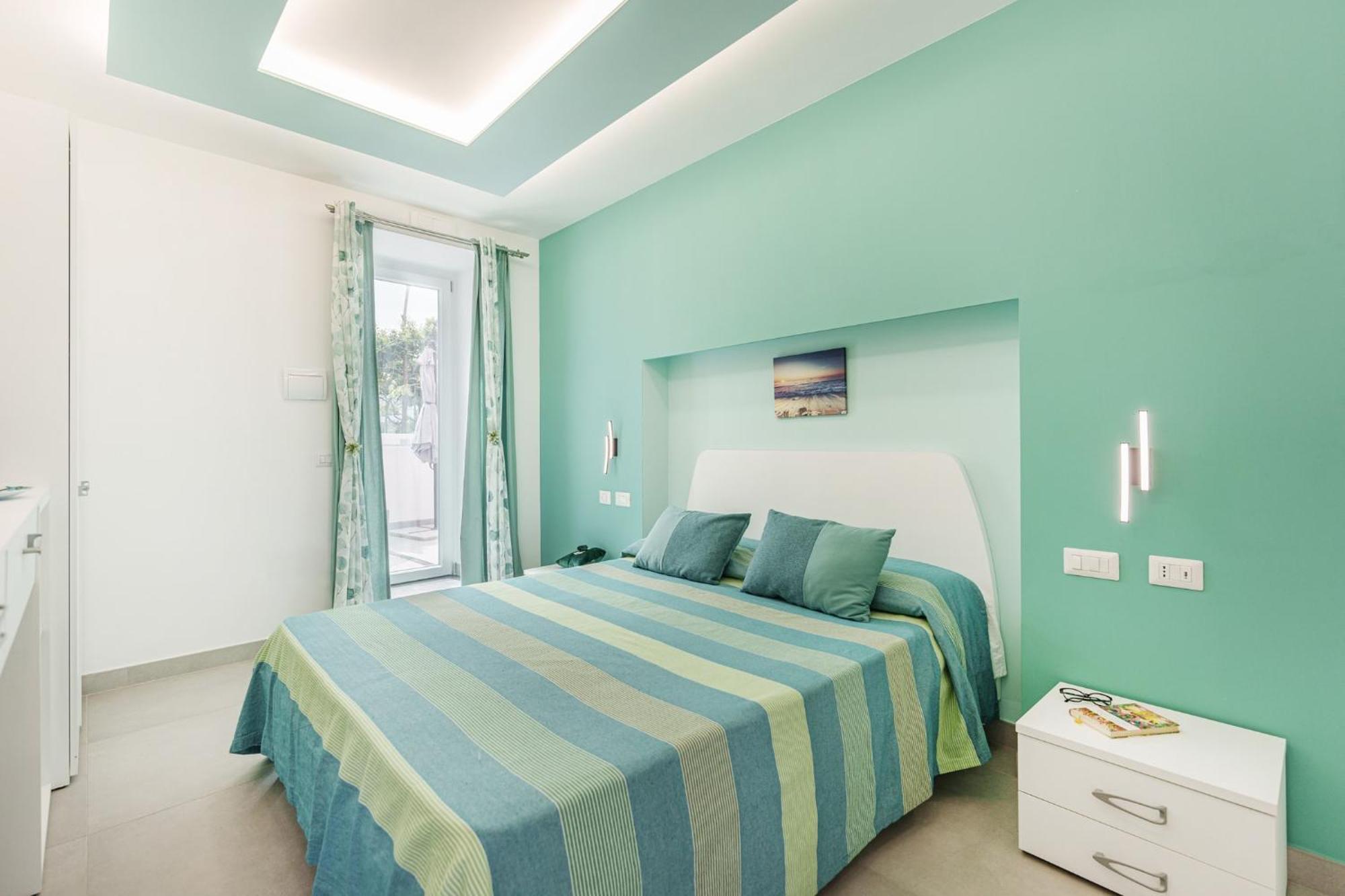 Le Rondinelle Rooms Прочида Экстерьер фото