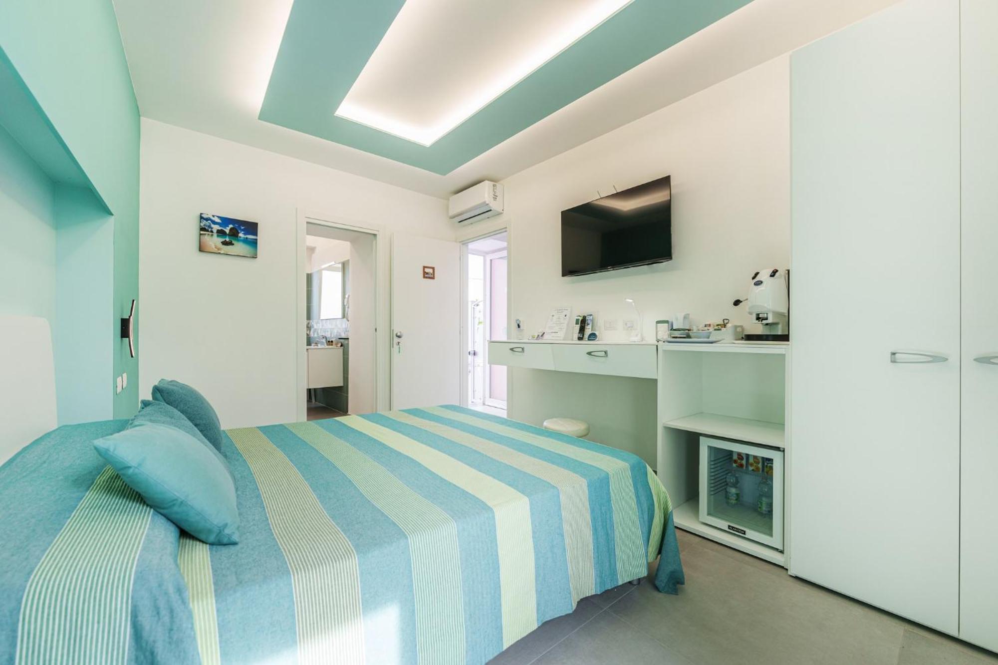 Le Rondinelle Rooms Прочида Экстерьер фото